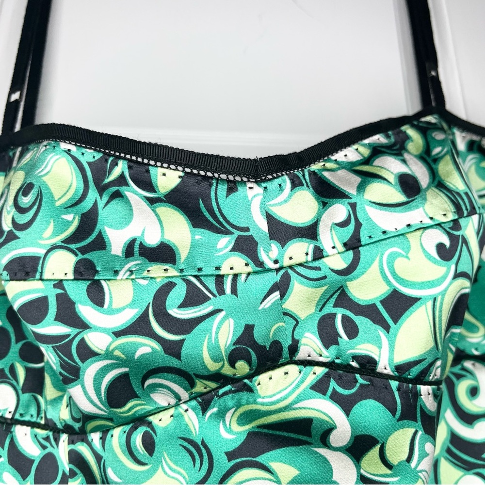 Tahari Stylish Silk Green Patterned Women's Top